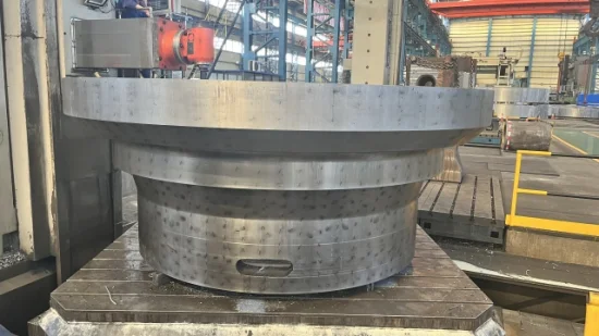 Fundición de China Mecanizado en bruto/acabado Gran pieza de repuesto personalizada de mesa de molienda de fundición de acero con bajo contenido de carbono/aleación mediante fundición en arena para molino vertical